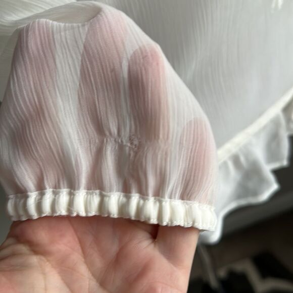 HOLLISTER NWT Women’s Betty’s Sheer Ivory embroidered Boho Blouse Size L - Picture 8 of 13